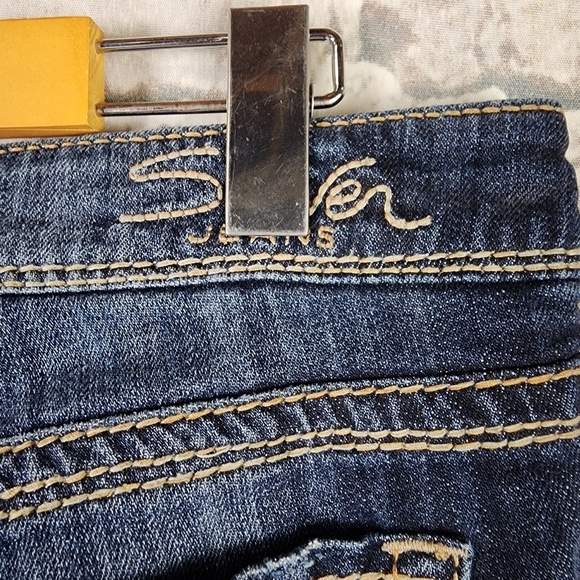 Silver Jeans Aiko Capri Dark Wash Distressed Factory Fade Size 29 - Picture 10 of 15